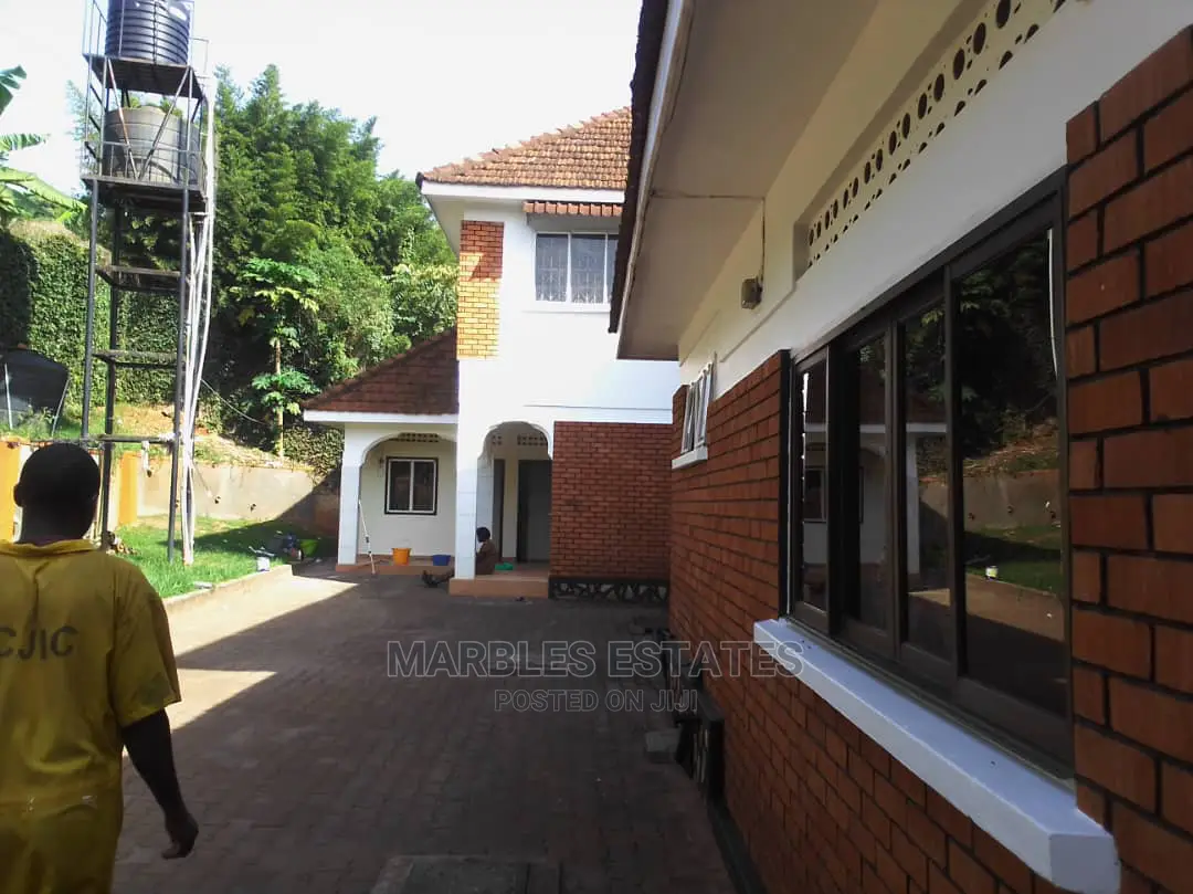 10bdrm House in Mbuya, Central Division for Rent in Central Division