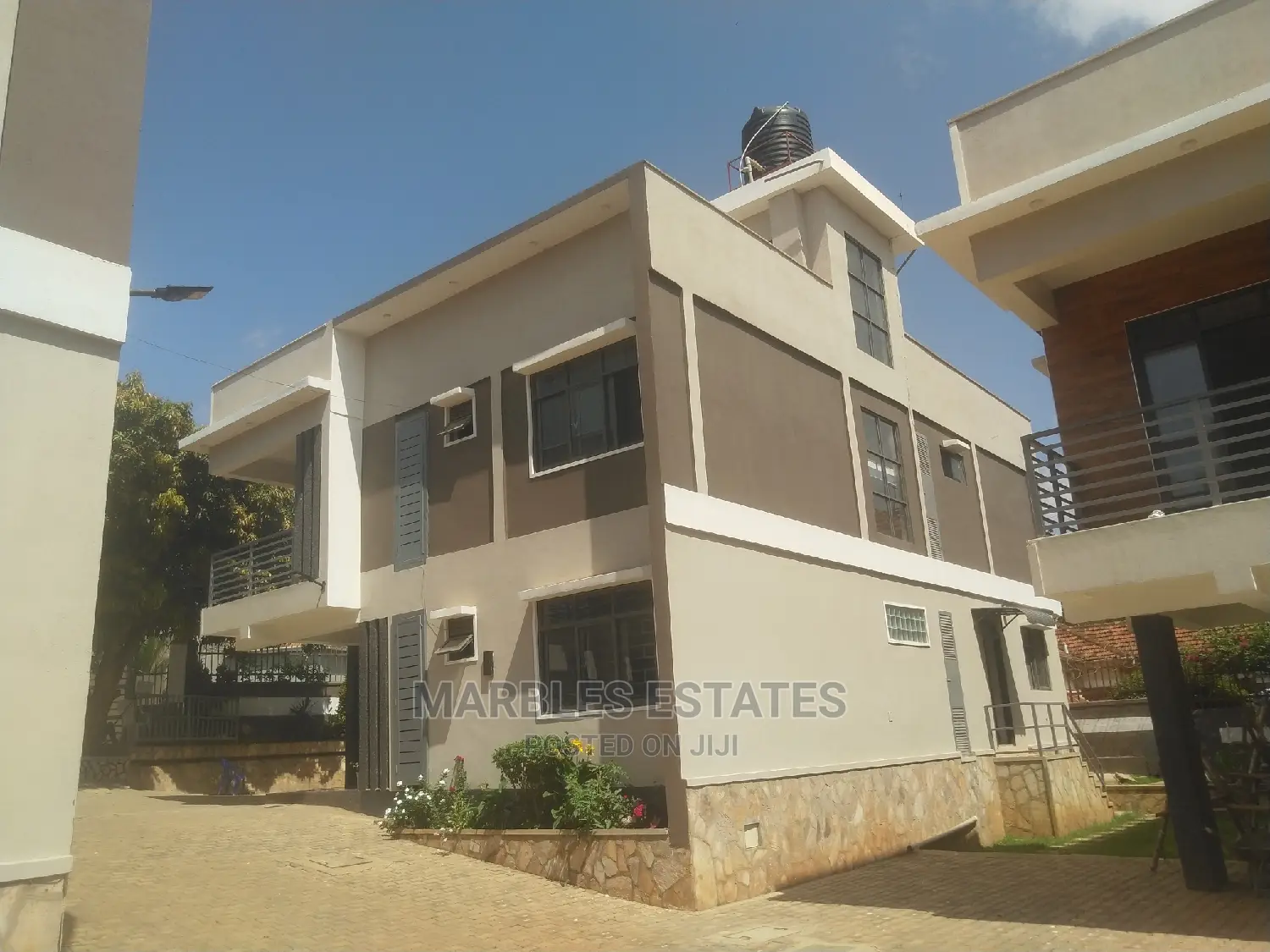 4bdrm Townhouse/Terrace in Naguru, Central Division for Sale in Central Division