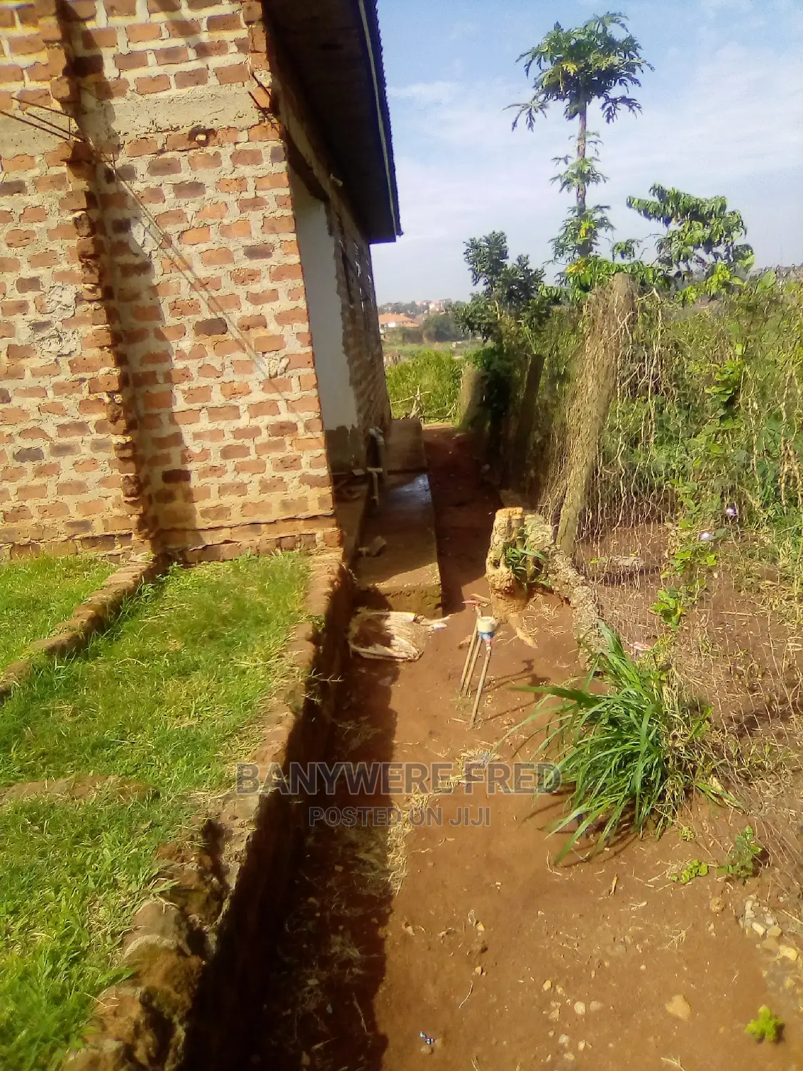 Furnished 3bdrm Bungalow in Kira for Sale in Kira