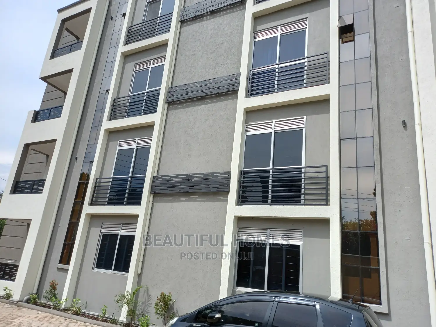Furnished 2bdrm Apartment in Kisaasi, Central Division for Sale in Central Division