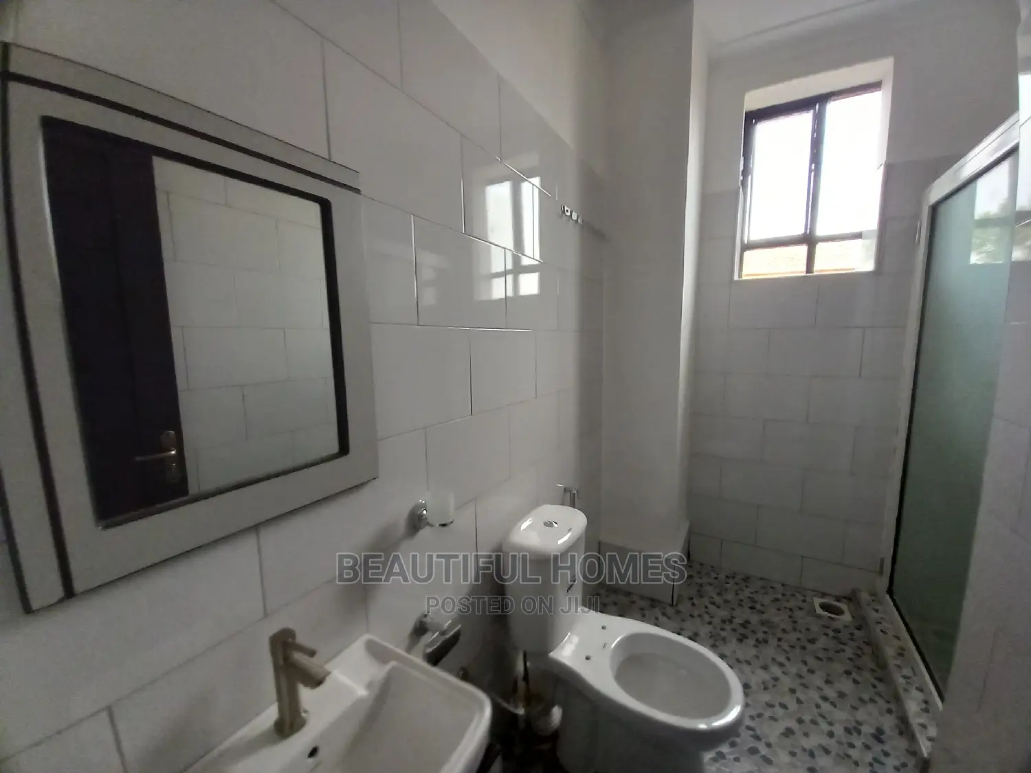 Furnished 2bdrm Block of Flats in Kisaasi, Nakawa for Sale in Nakawa