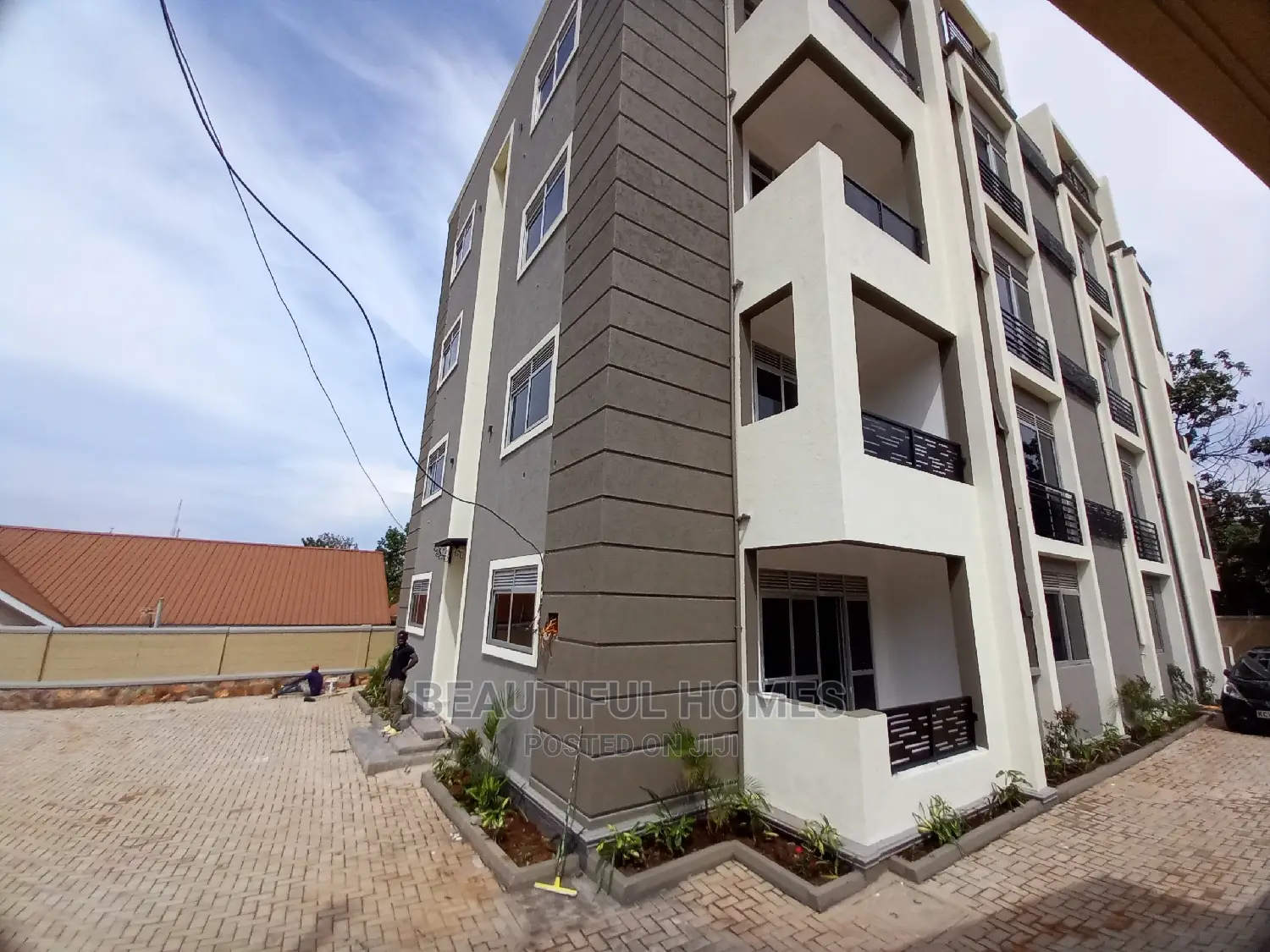 Furnished 2bdrm Block of Flats in Kisaasi Corporate, Central Division in Central Division