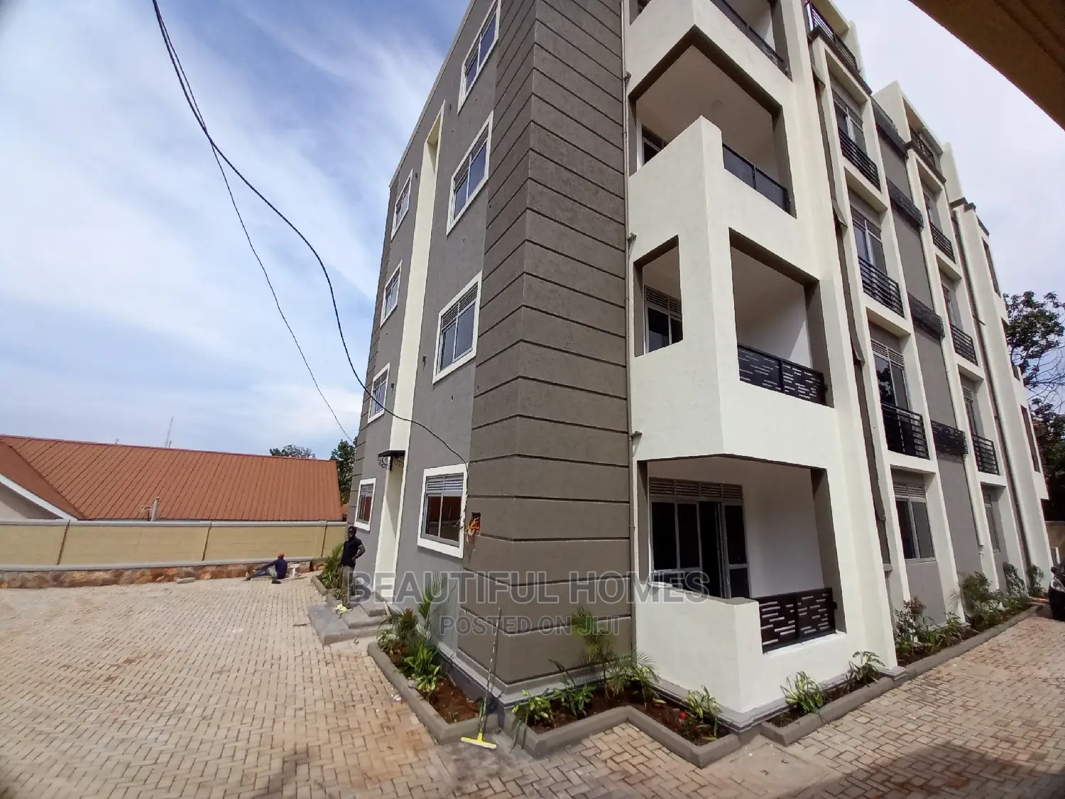 Furnished 2bdrm Block of Flats in Kisaasi Corporate, Central Division in Central Division