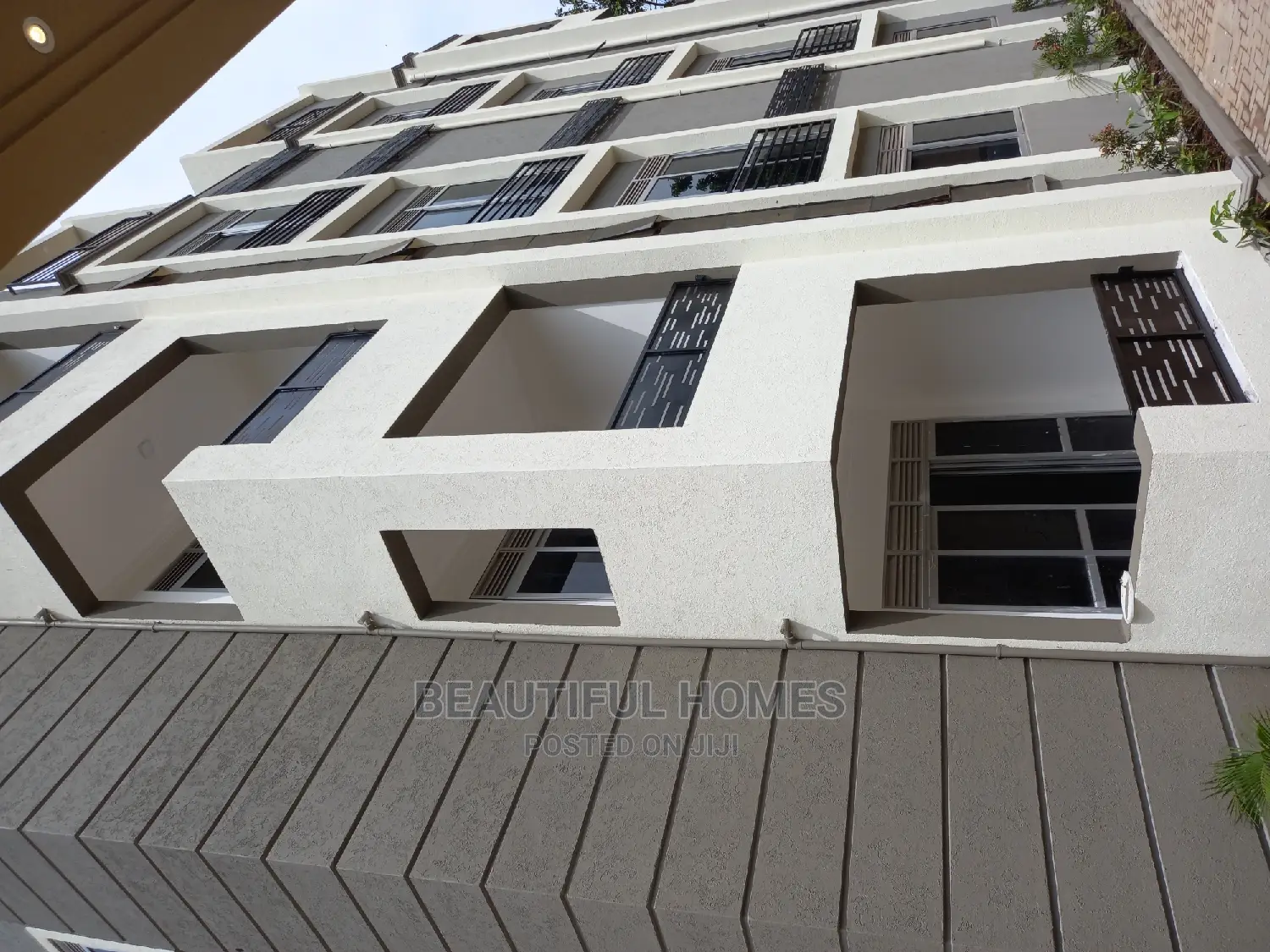 Furnished 2bdrm Block of Flats in Kisaasi Corporate, Central Division in Central Division