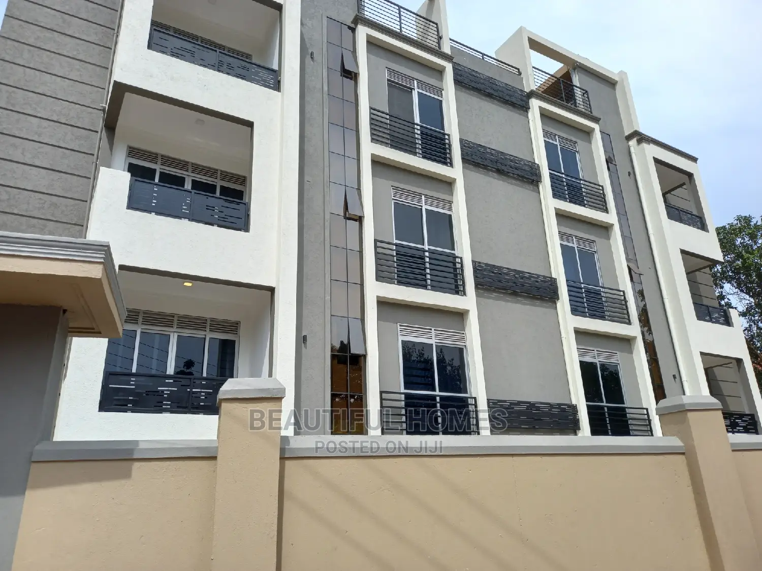 Furnished 2bdrm Block of Flats in Kisaasi Corporate, Central Division in Central Division