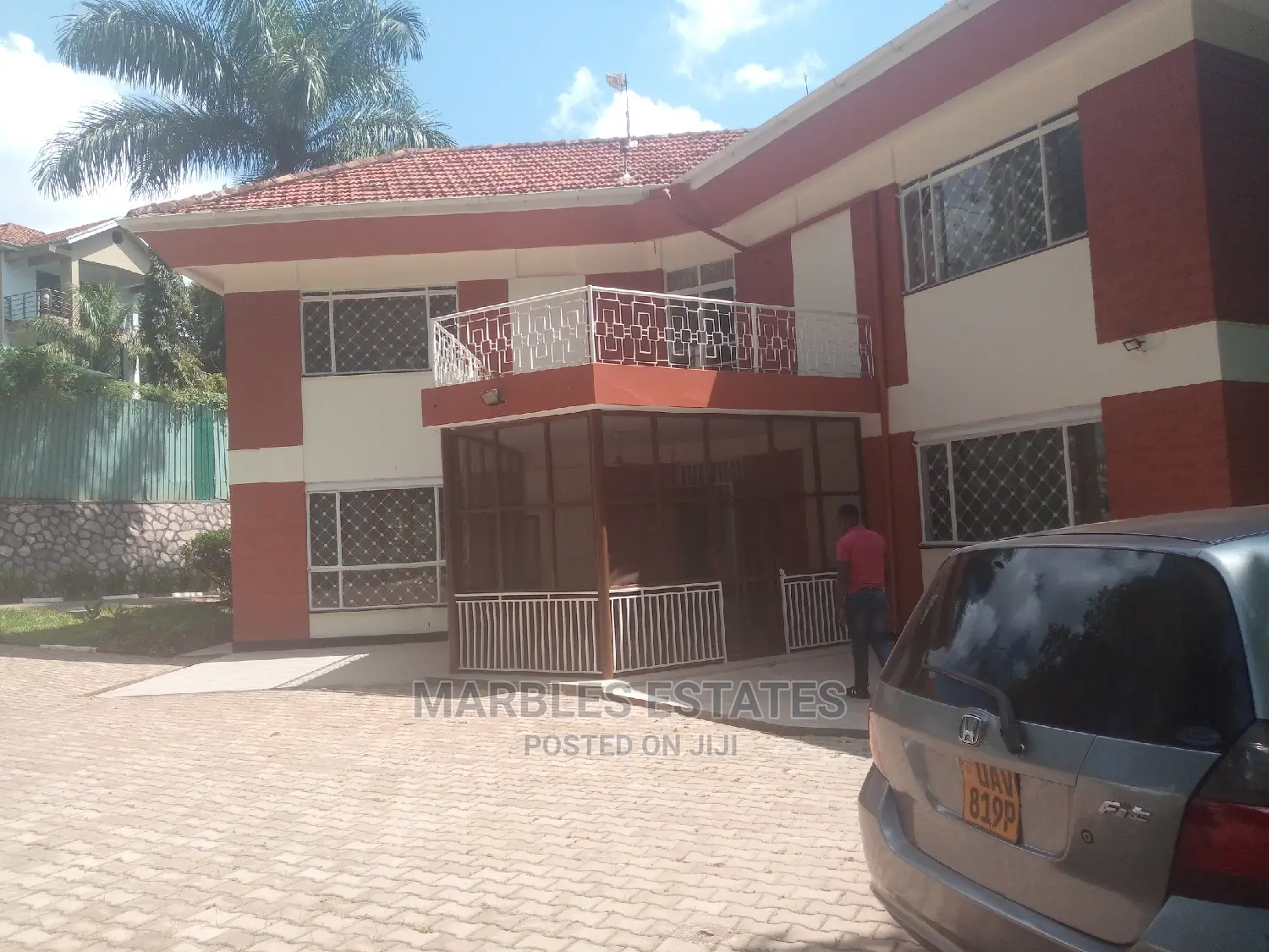 4bdrm Bungalow in Kololo, Central Division for Rent in Central Division