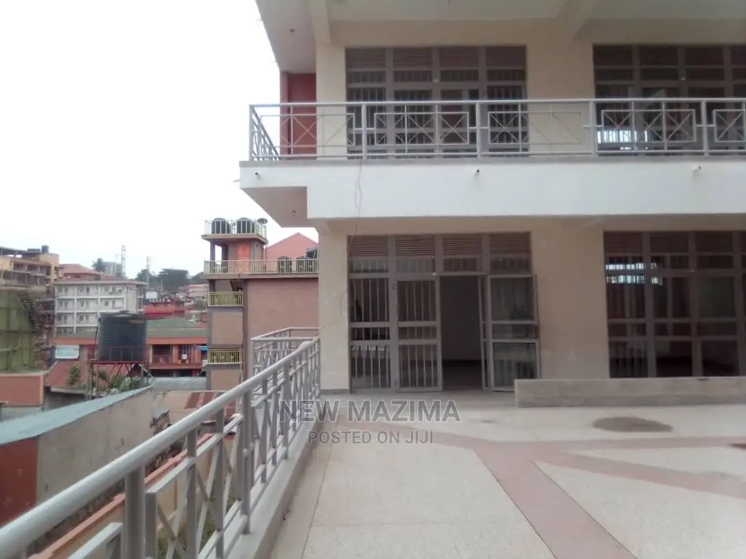 Brandnew Comercial Plaza With Strategic Shops 4rent in Katwe in Division A
