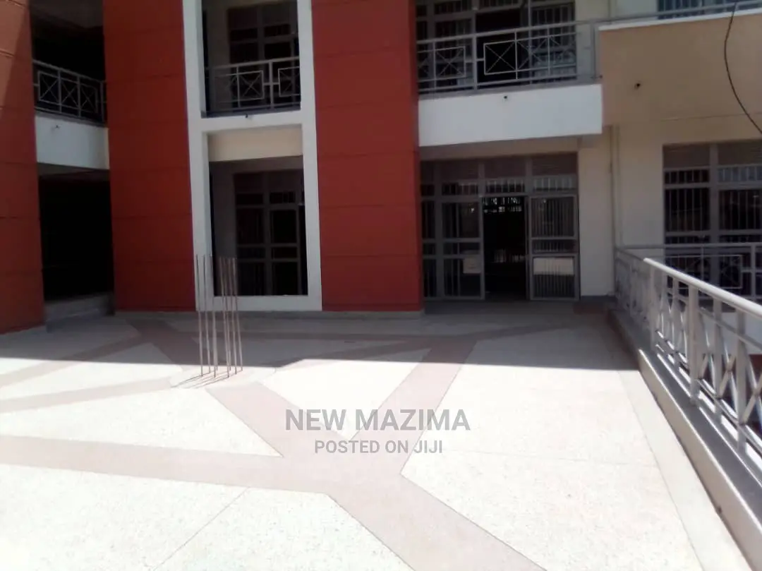 Brandnew Comercial Plaza With Strategic Shops 4rent in Katwe in Division A
