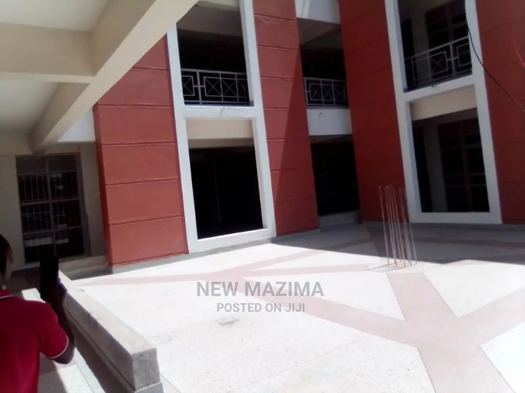 Brandnew Comercial Plaza With Strategic Shops 4rent in Katwe in Division A