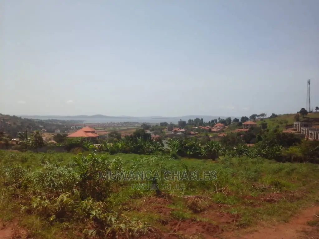 100by50ft Plot of Land for Sale in Nakwero in Central Division