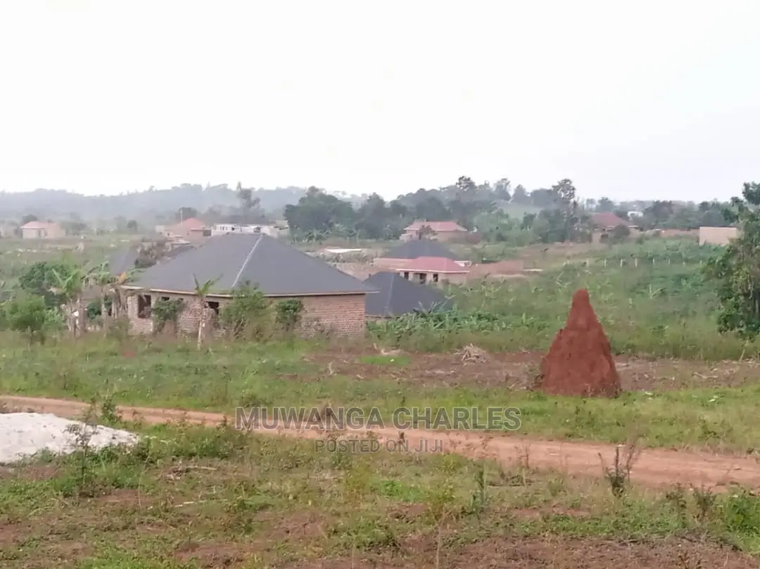 100by50ft for Sale in Kira Mulawa in Central Division