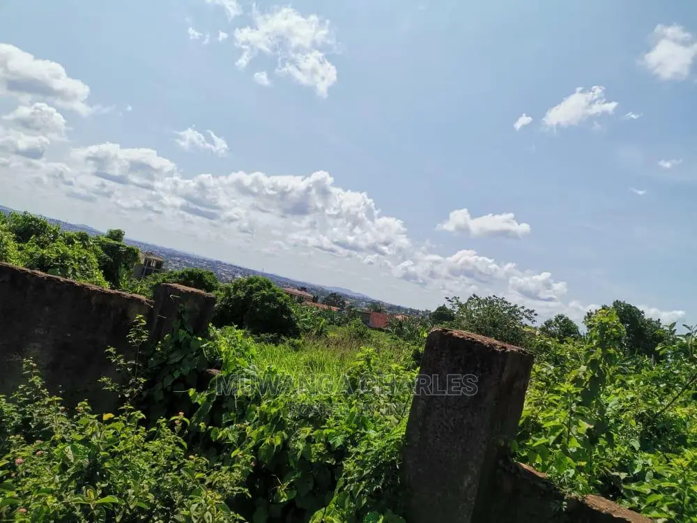 100by100ft Plot of Land for Sale in Buwate in Central Division