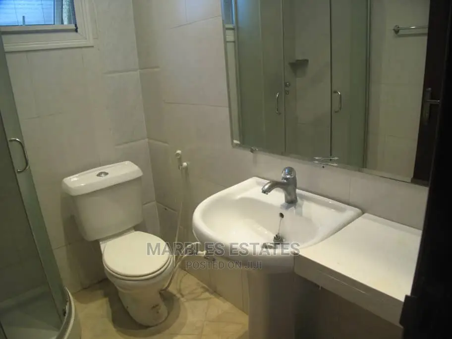 5bdrm House in Muyenga, Central Division for Sale in Central Division