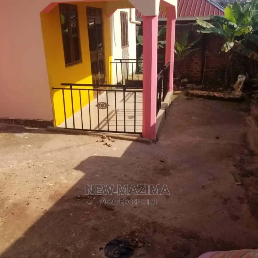 3bdrm House in Bulenga Town, Division a for Sale in Division A