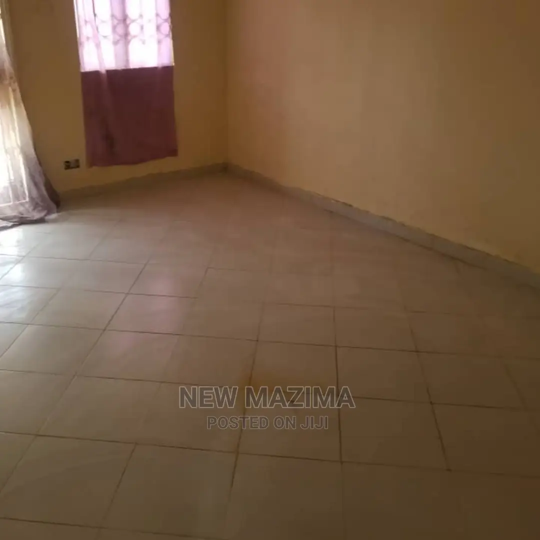 3bdrm House in Bulenga Town, Division a for Sale in Division A