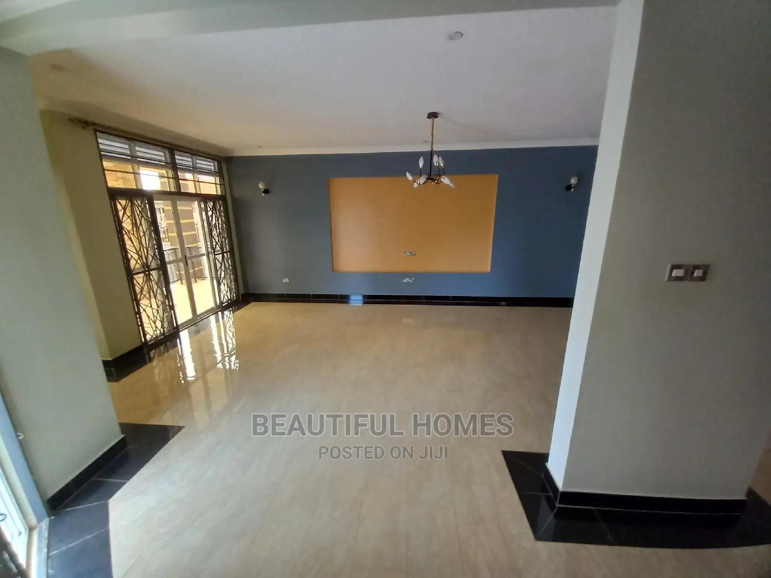 Furnished 6bdrm Mansion in Kira Posh Estate for Sale in Kira