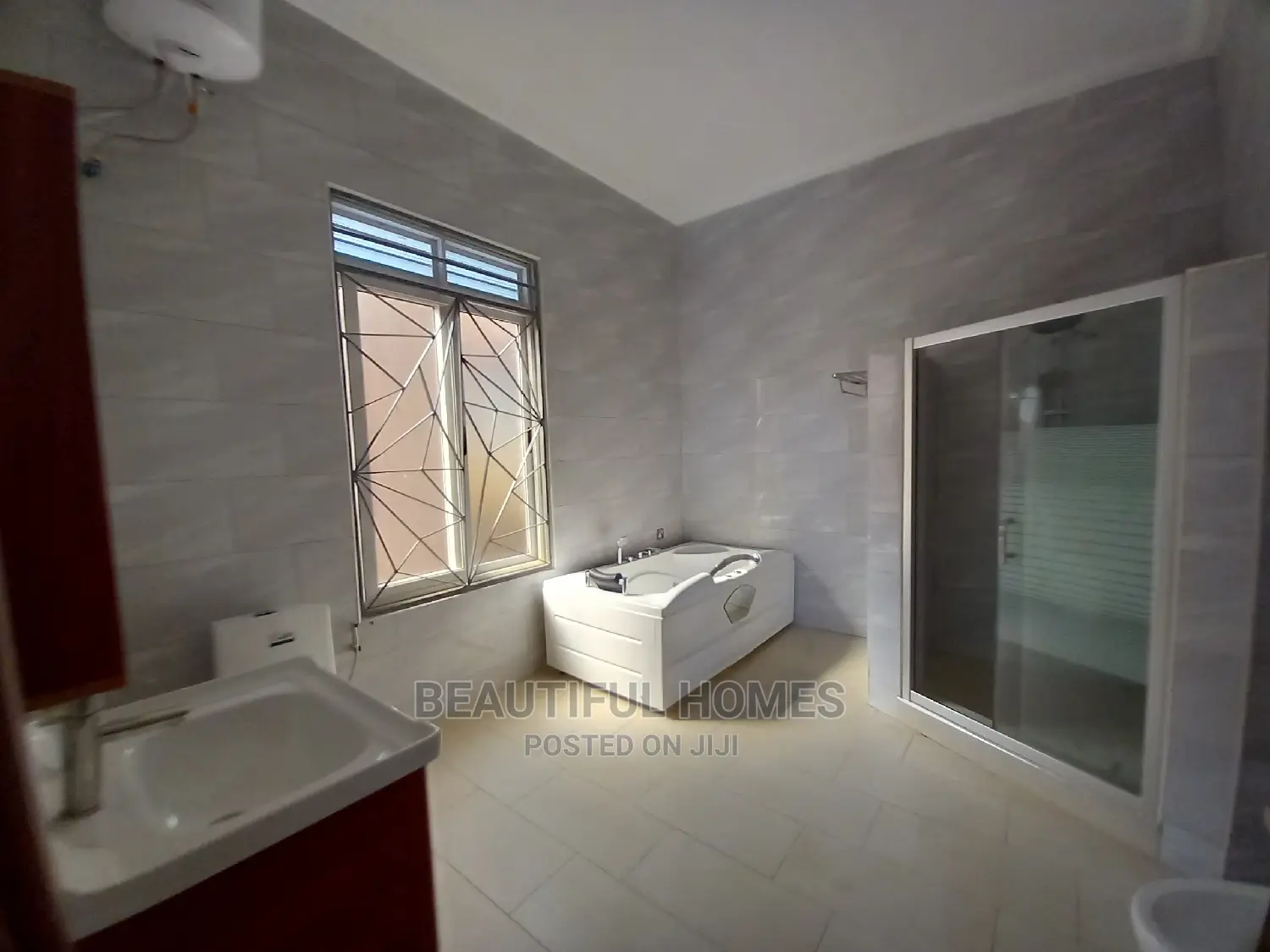 Furnished 6bdrm Mansion in Kira Posh Estate for Sale in Kira