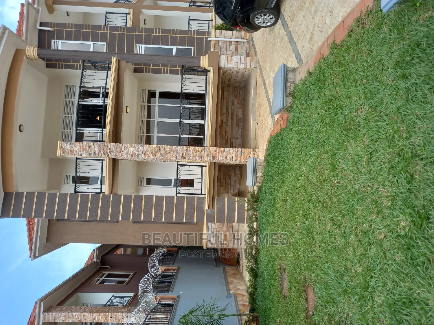 Furnished 6bdrm Duplex in Kira, Central Division for Sale in Central Division