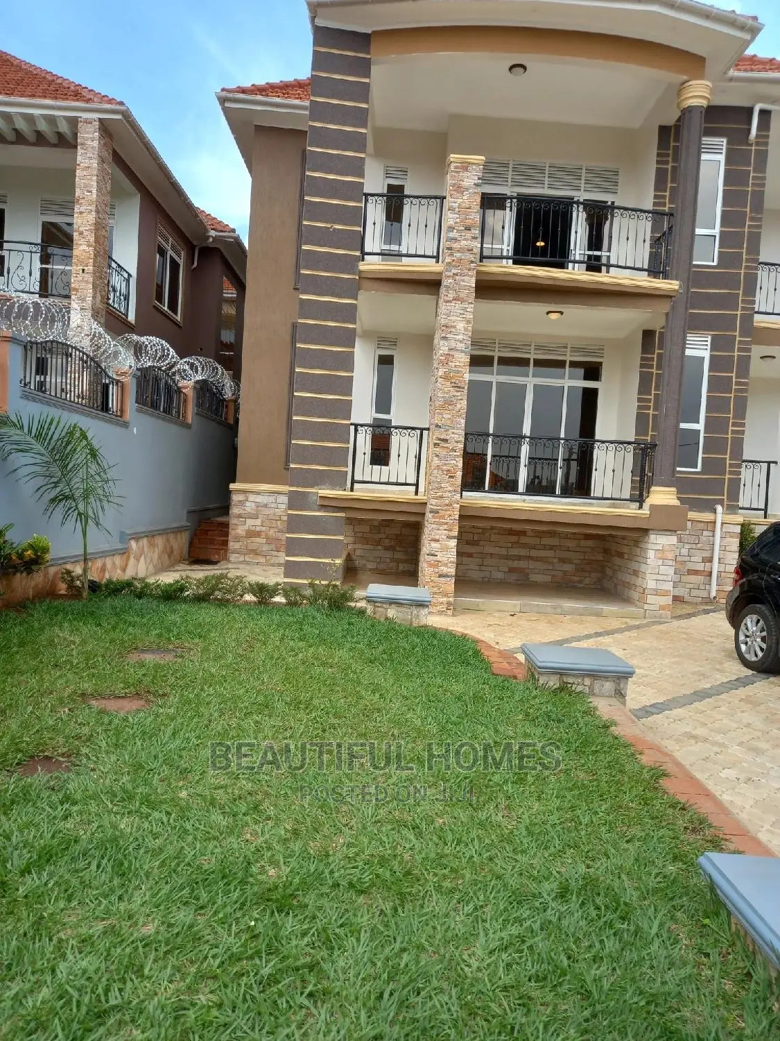 Furnished 6bdrm Duplex in Kira, Central Division for Sale in Central Division