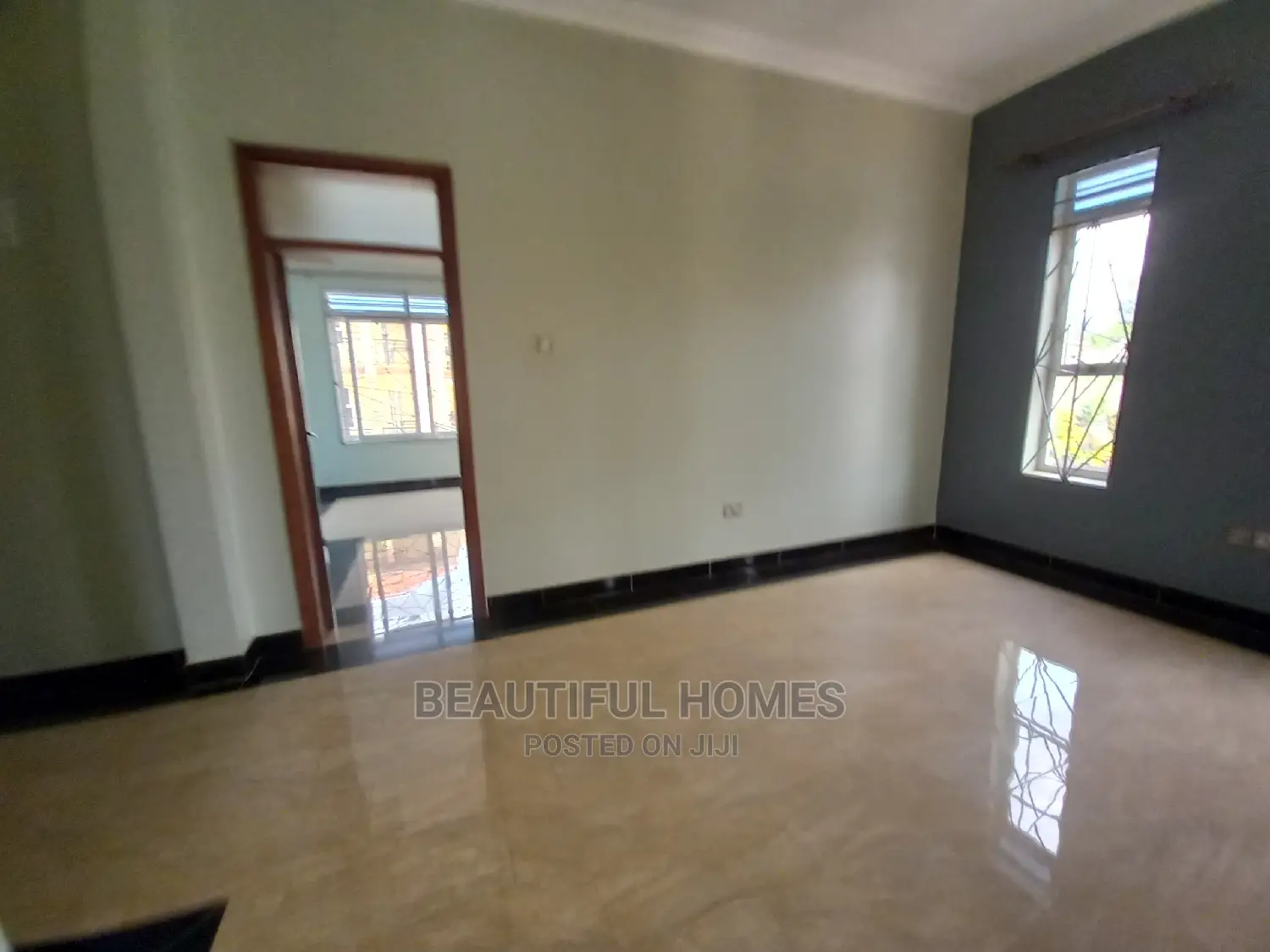 Furnished 6bdrm Duplex in Kira, Central Division for Sale in Central Division