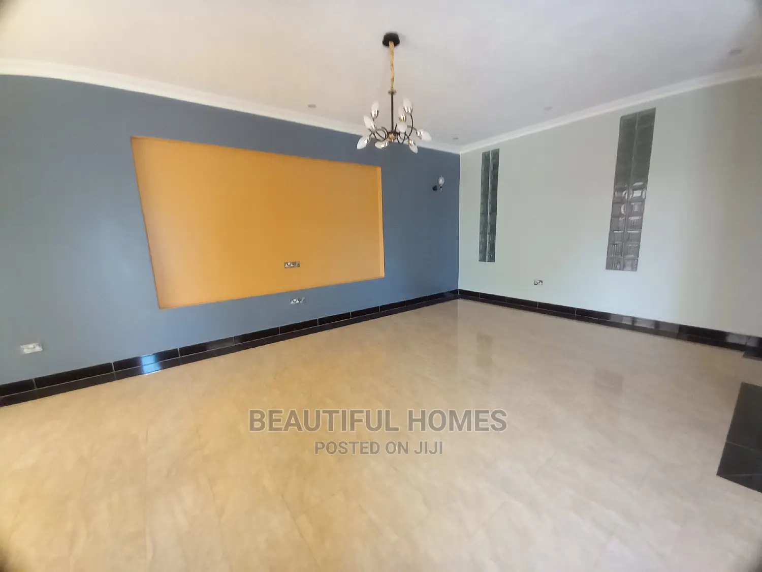 Furnished 6bdrm Mansion in Kira Corporate, Central Division for Sale in Central Division