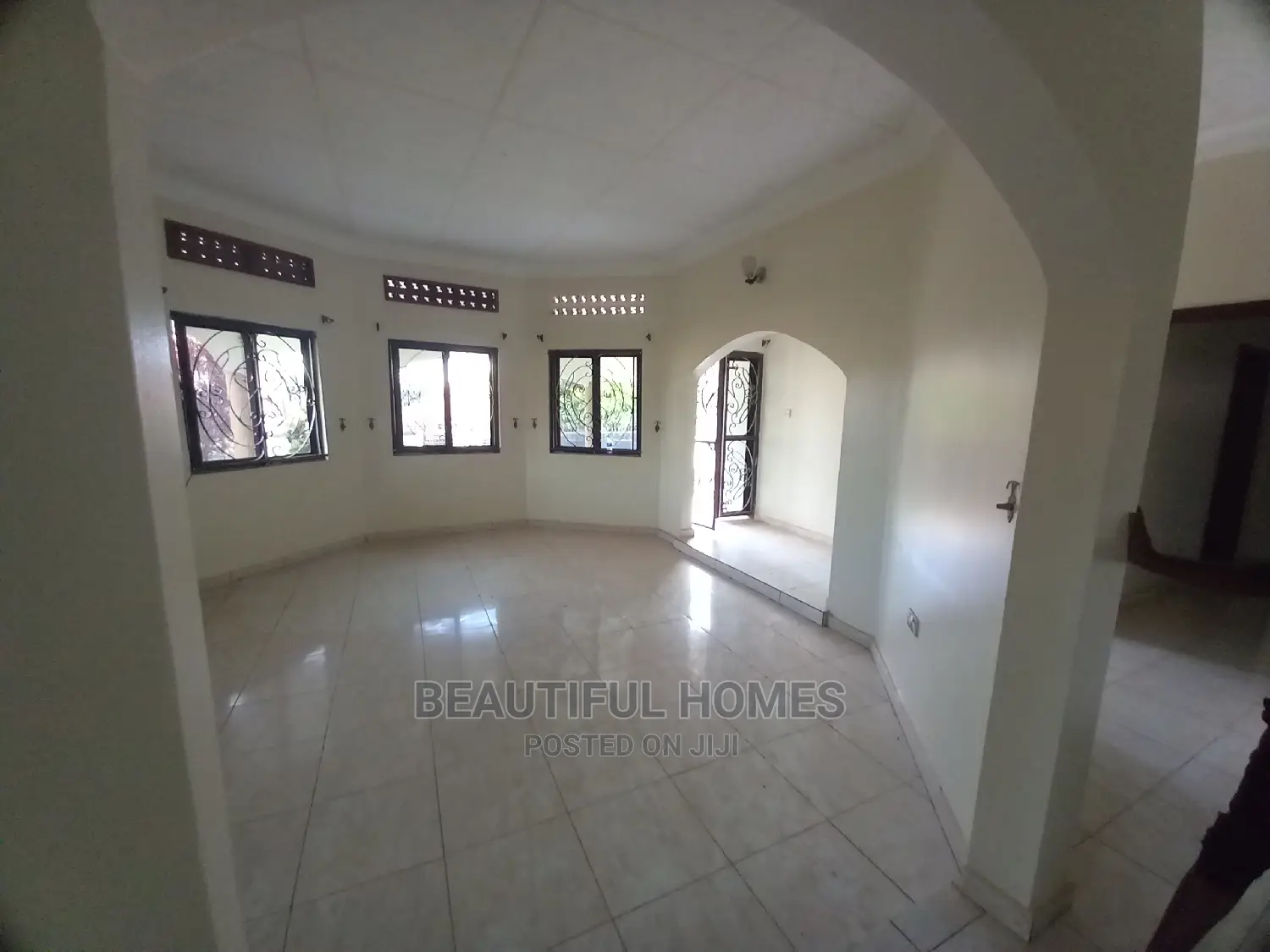 Furnished 4bdrm Bungalow in Kira Corporate for Sale in Kira