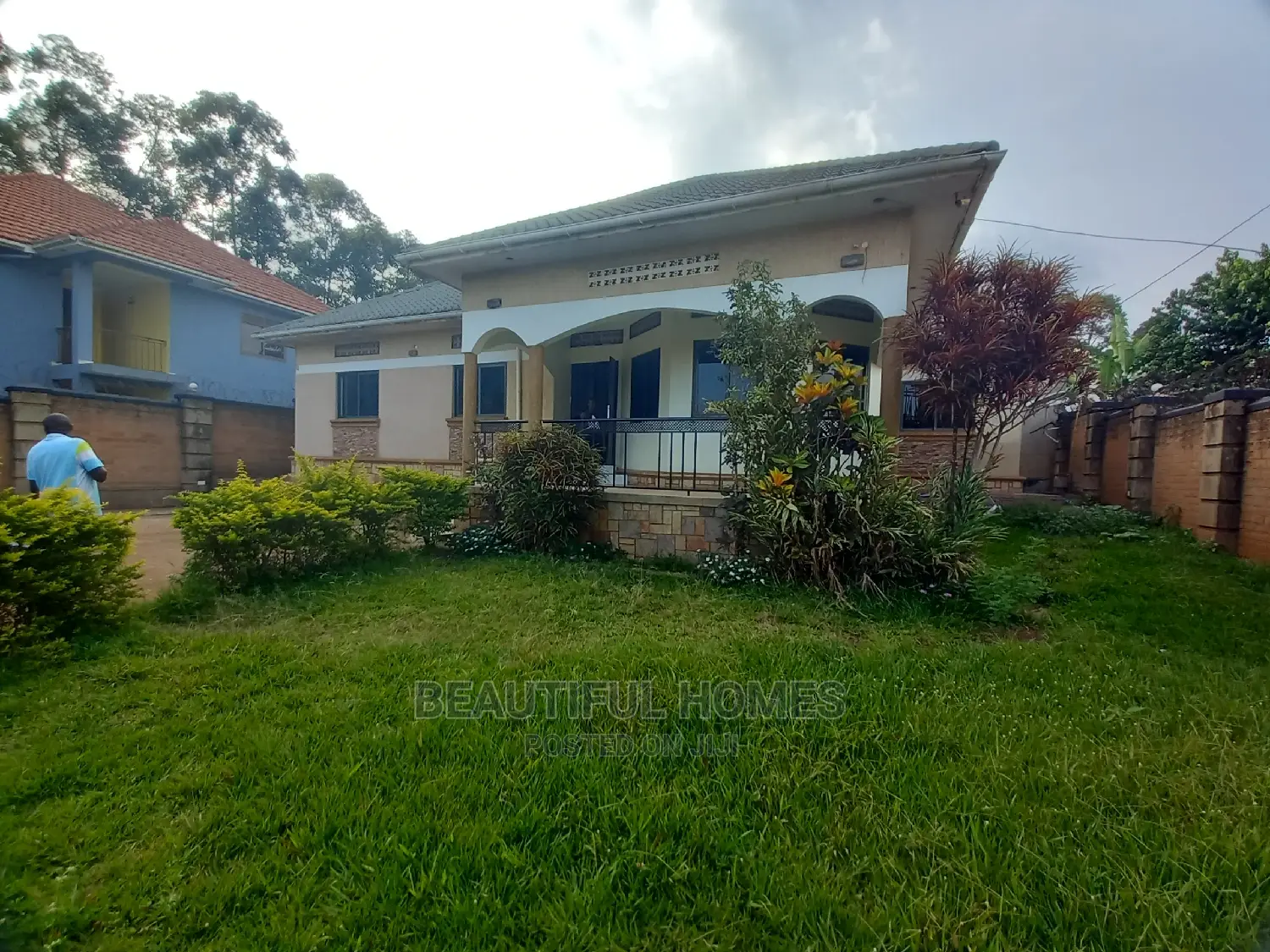Furnished 4bdrm House in Kira Wealthy Estate for Sale in Kira