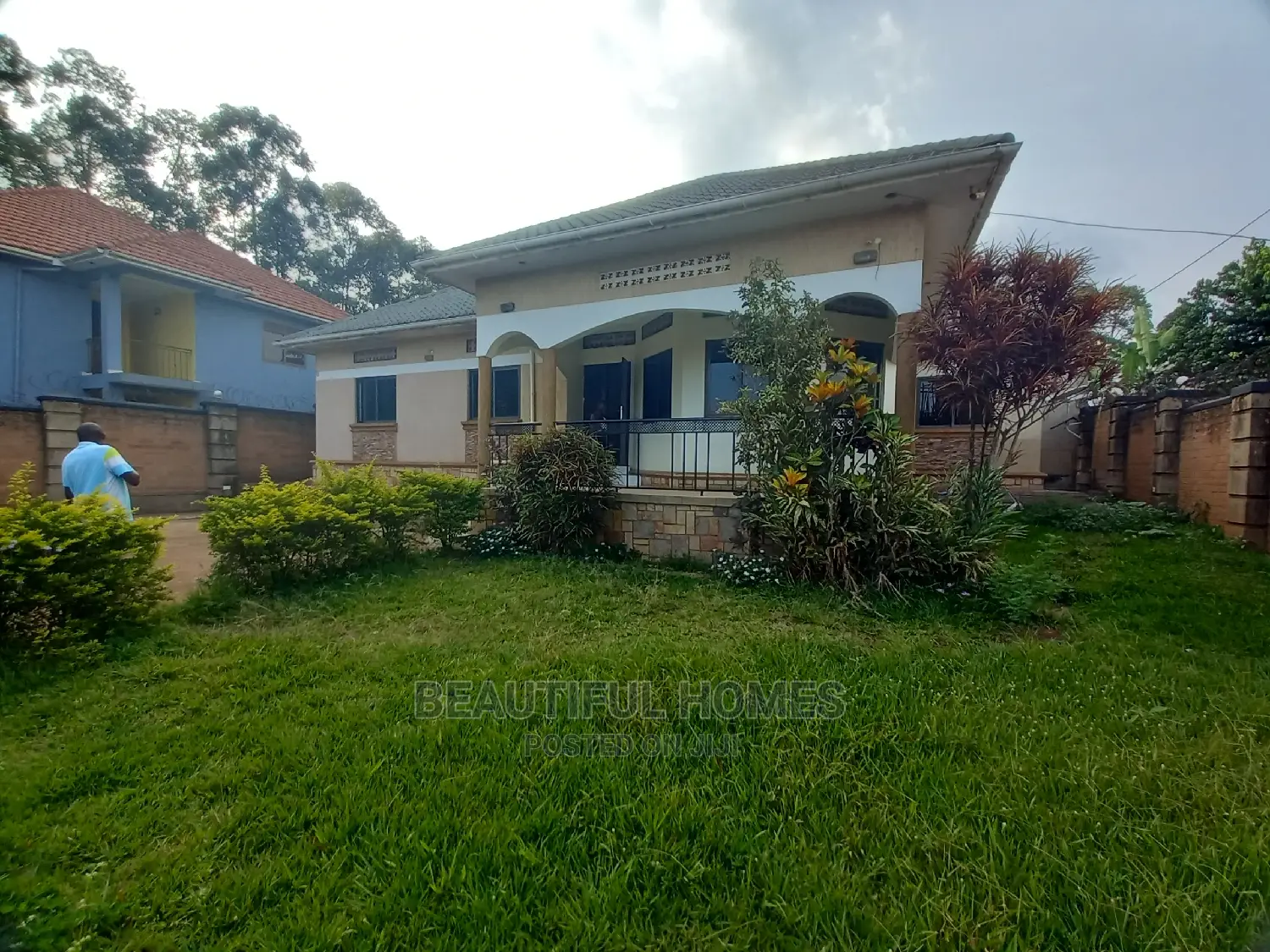 Furnished 4bdrm House in Kira Wealthy Estate for Sale in Kira