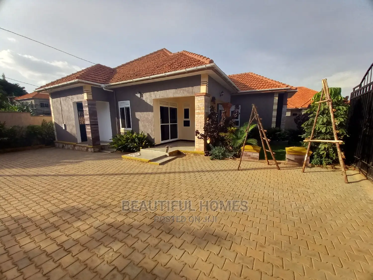 Furnished 4bdrm House in Kira for Sale in Kira