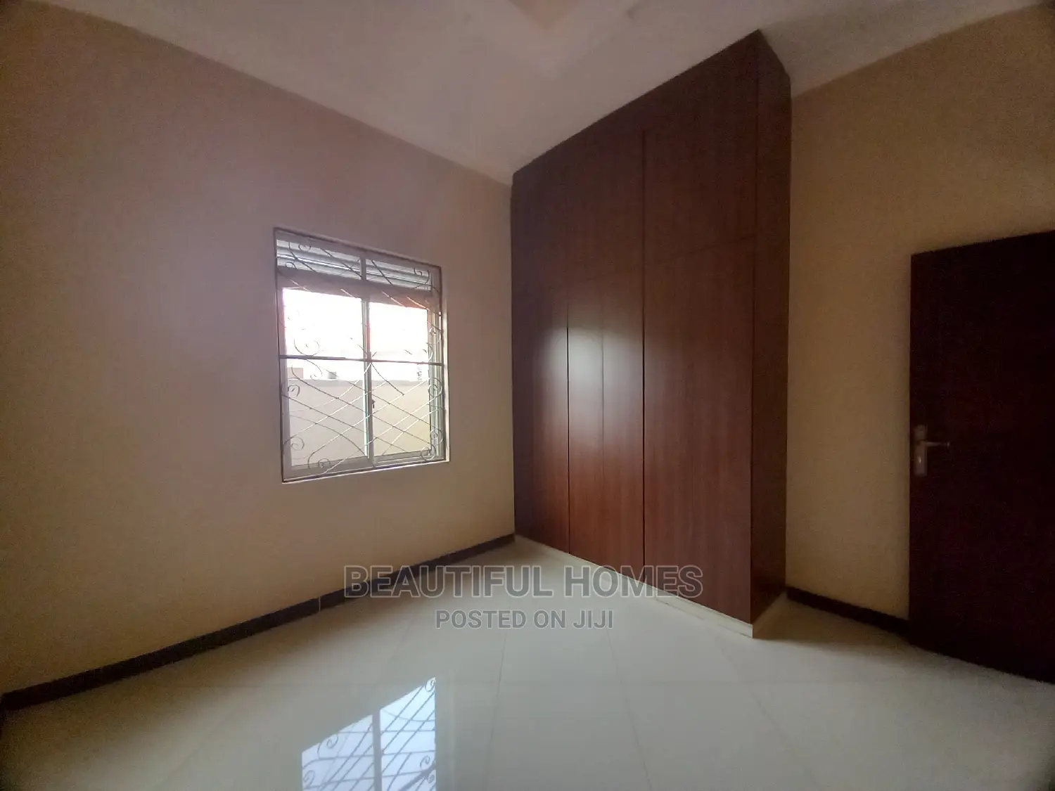 Furnished 4bdrm House in Kira for Sale in Kira