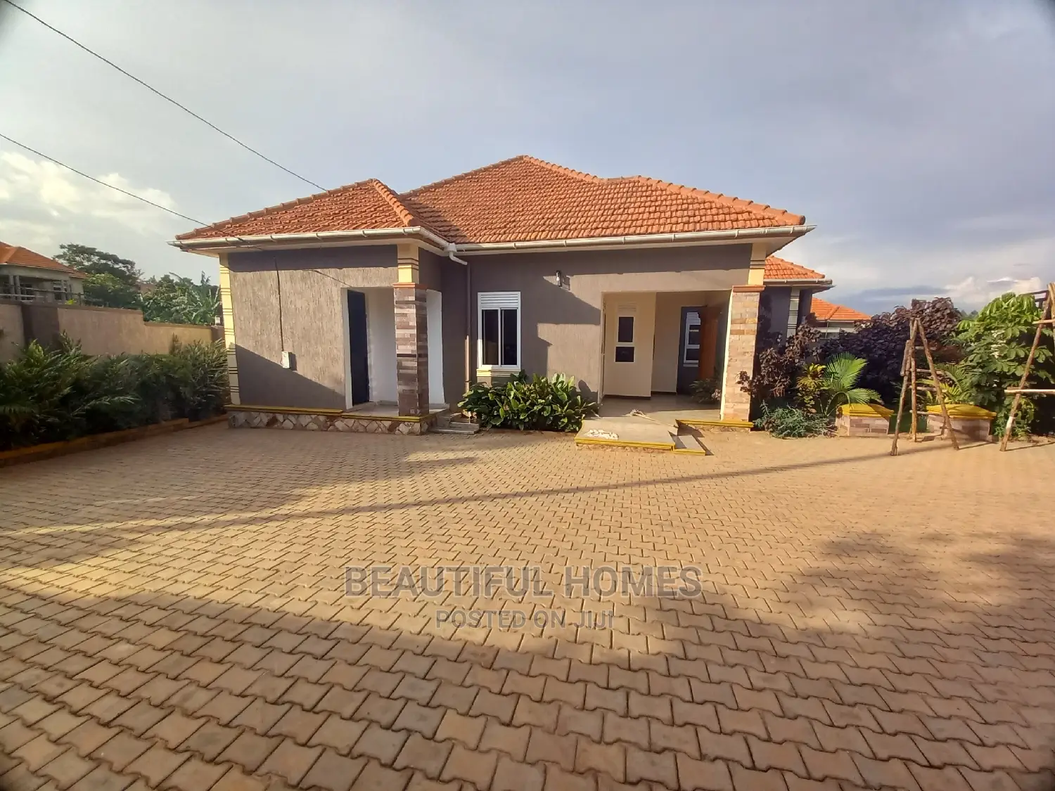 Furnished 4bdrm Bungalow in Kira Mamerito Road for Sale in Kira