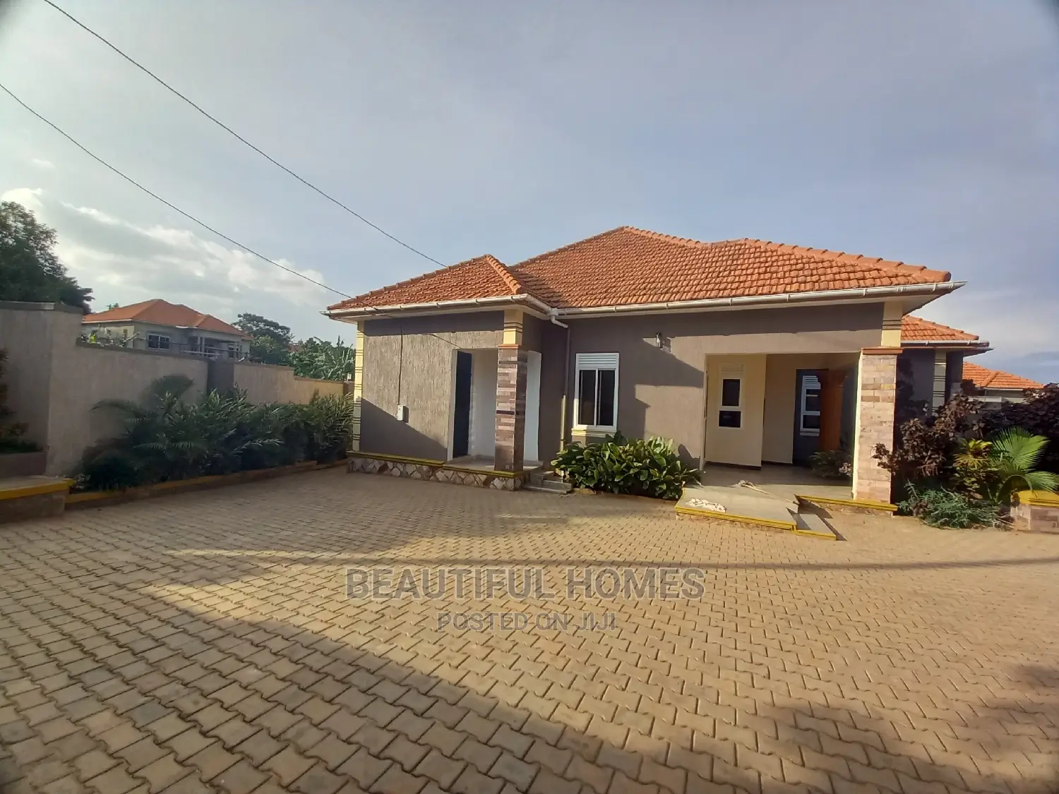 Furnished 4bdrm House in Kira Posh for Sale in Kira
