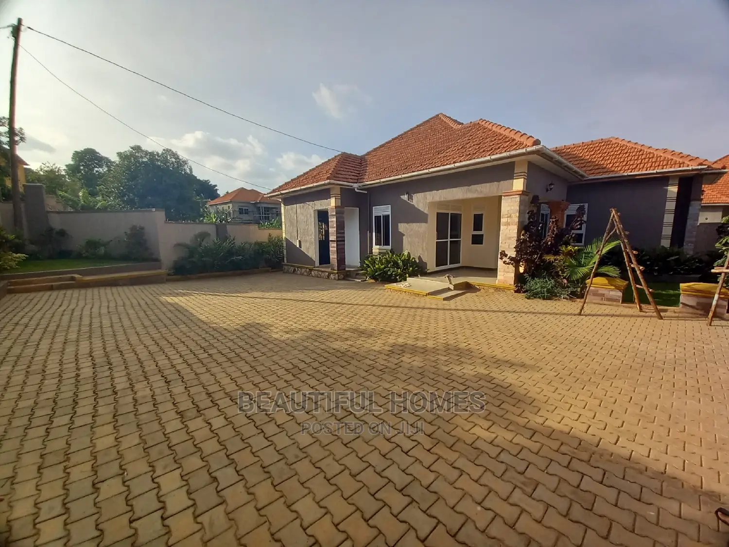 Furnished 4bdrm House in Kira Posh for Sale in Kira