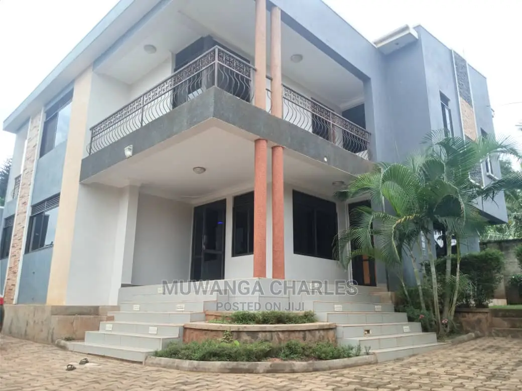 5bdrm Duplex in Fs Properties Ltd, Central Division for Sale in Central Division