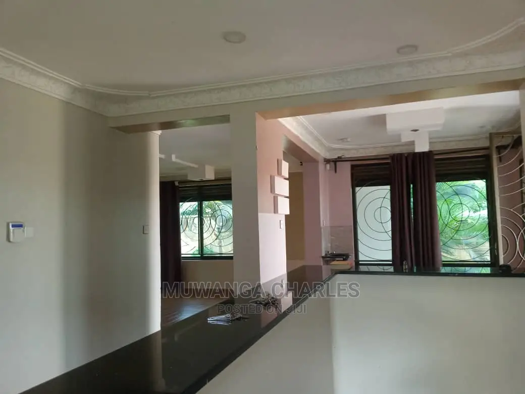 5bdrm Duplex in Fs Properties Ltd, Central Division for Sale in Central Division