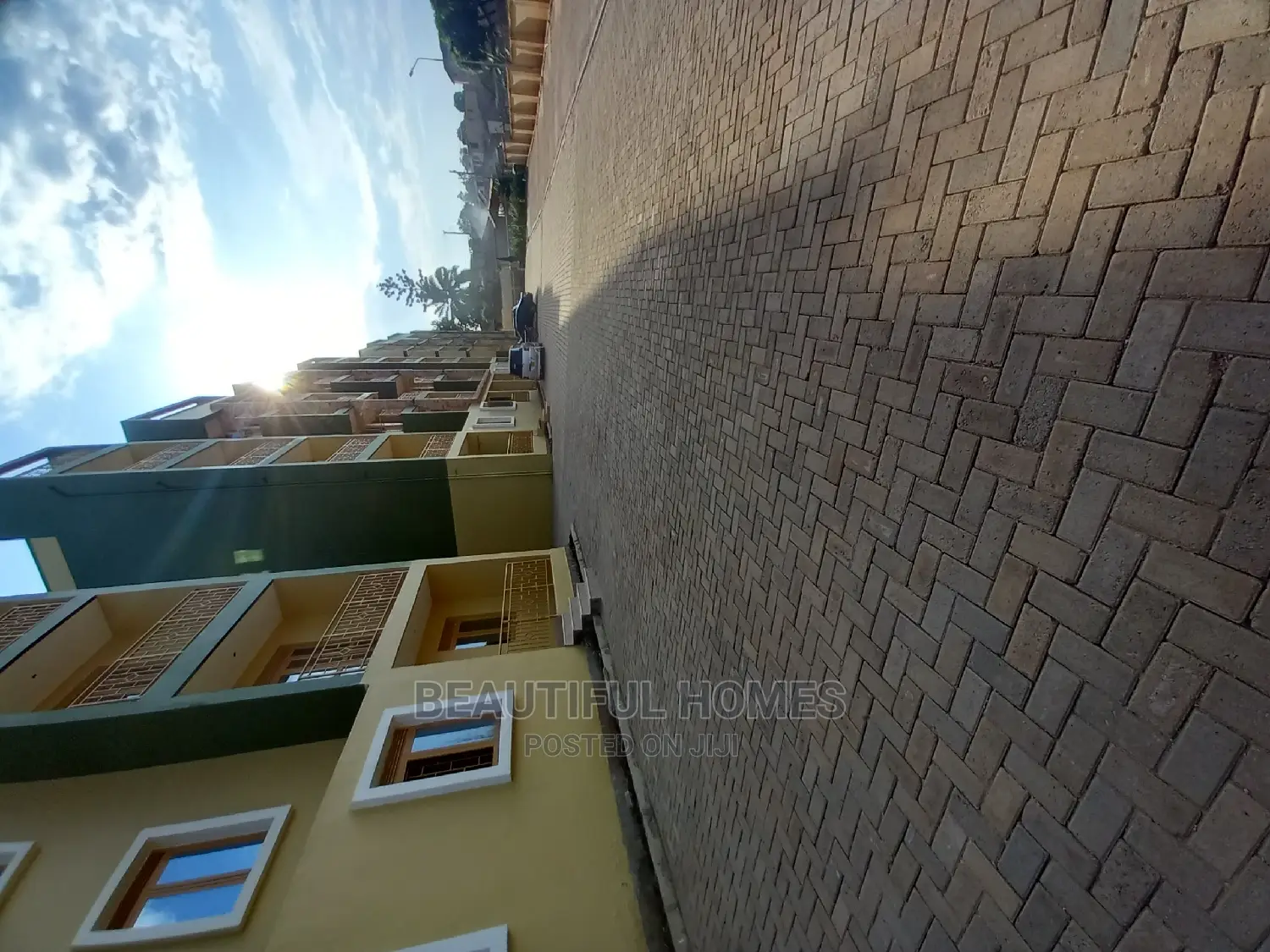 Furnished 2bdrm Condo in Bukoto, Central Division for Sale in Central Division