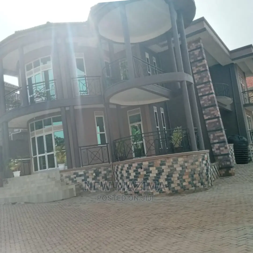 5bdrm Maisonette in Buziga Heights, Division a for Sale in Division A