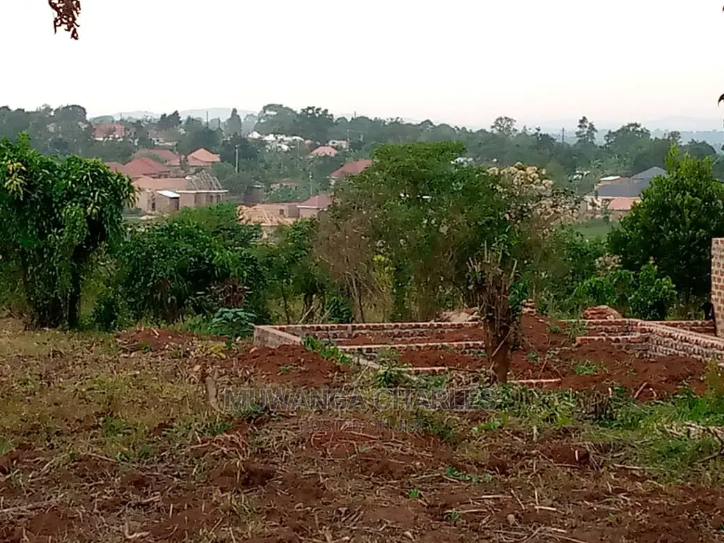 100by50ft Plot of Land for Sale in Kyana Kungu in Central Division