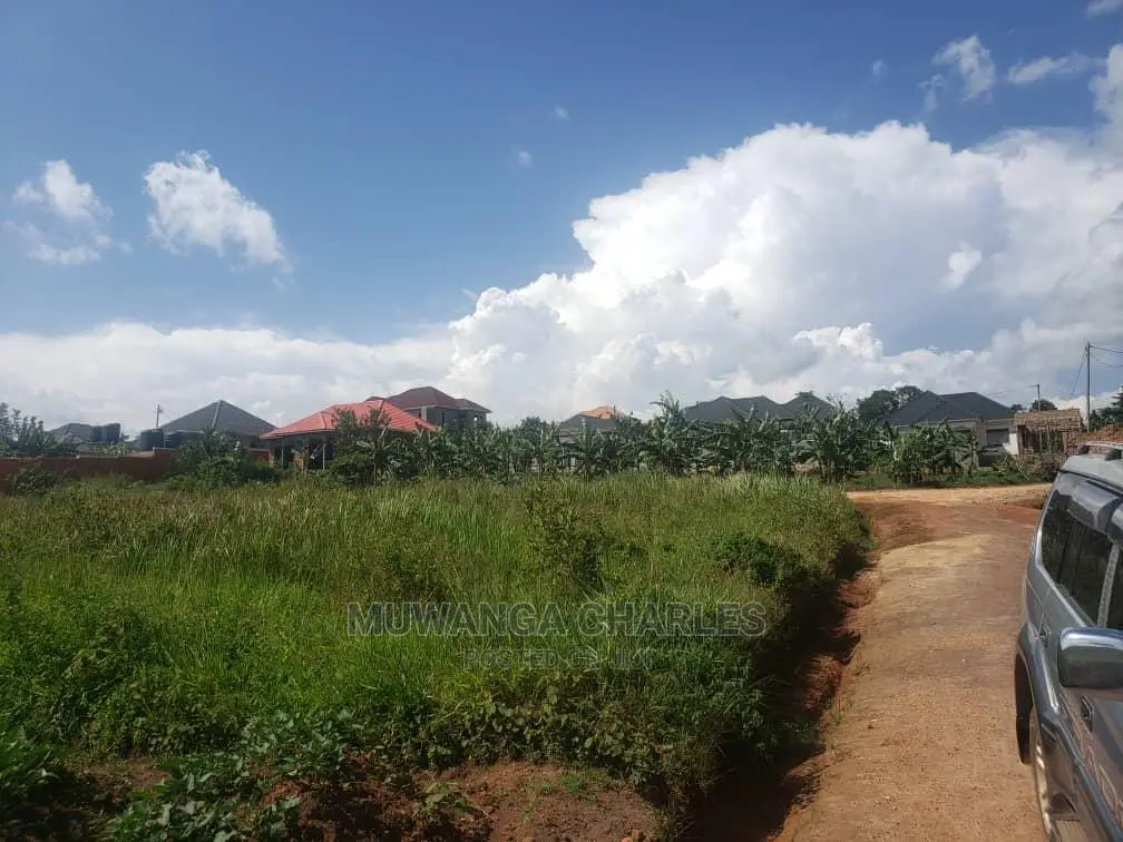 100x100ft Plot of Land for in Kungu in Central Division
