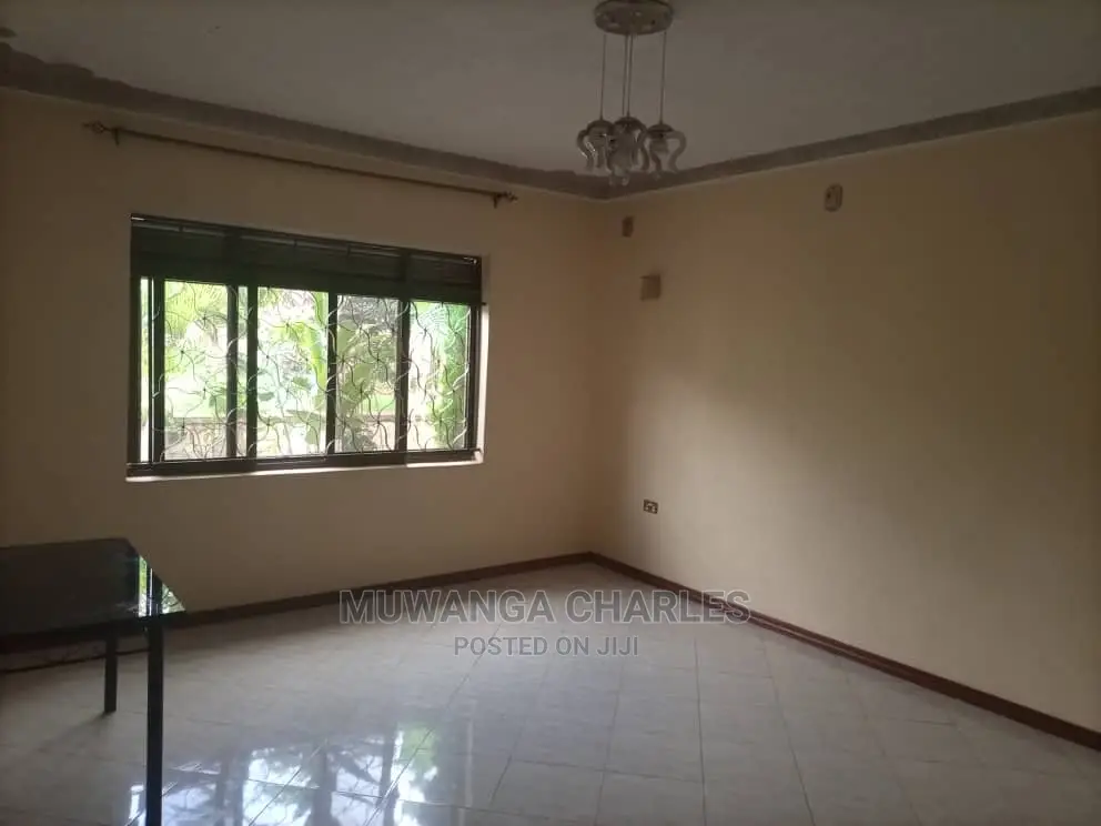 4bdrm Duplex in Fs Properties Ltd, Central Division for Rent in Central Division