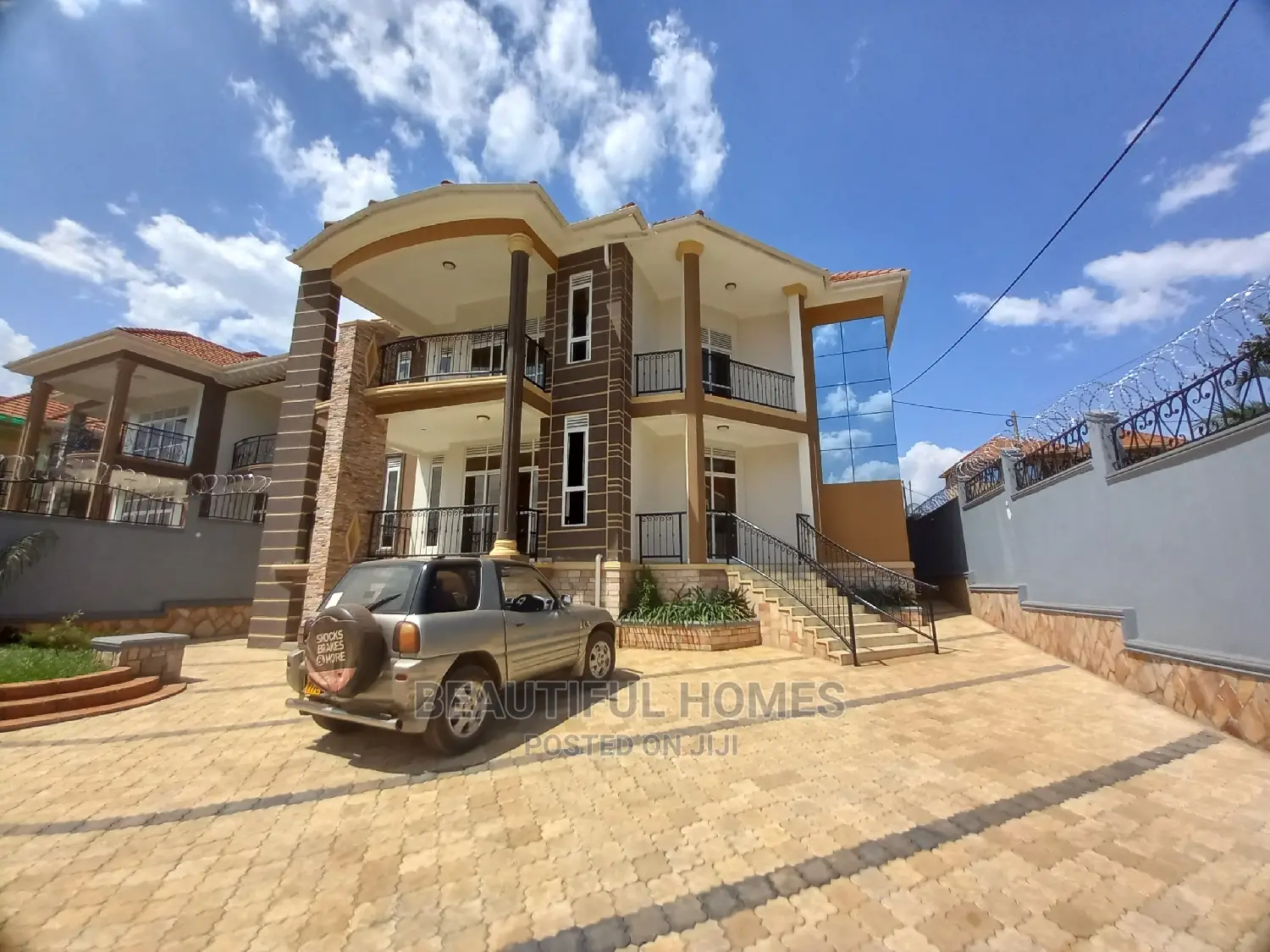 Furnished 6bdrm Mansion in Kira Corporate Zone for Sale in Kira