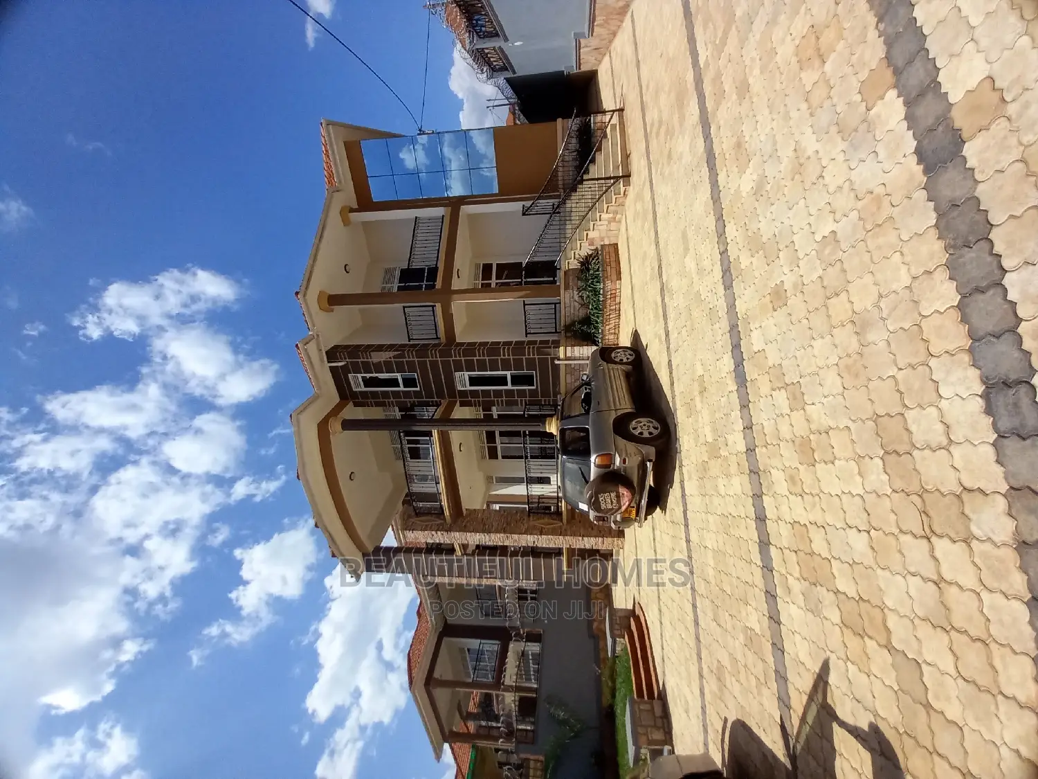 Furnished 6bdrm Duplex in Kira Tarmacked for Sale in Kira