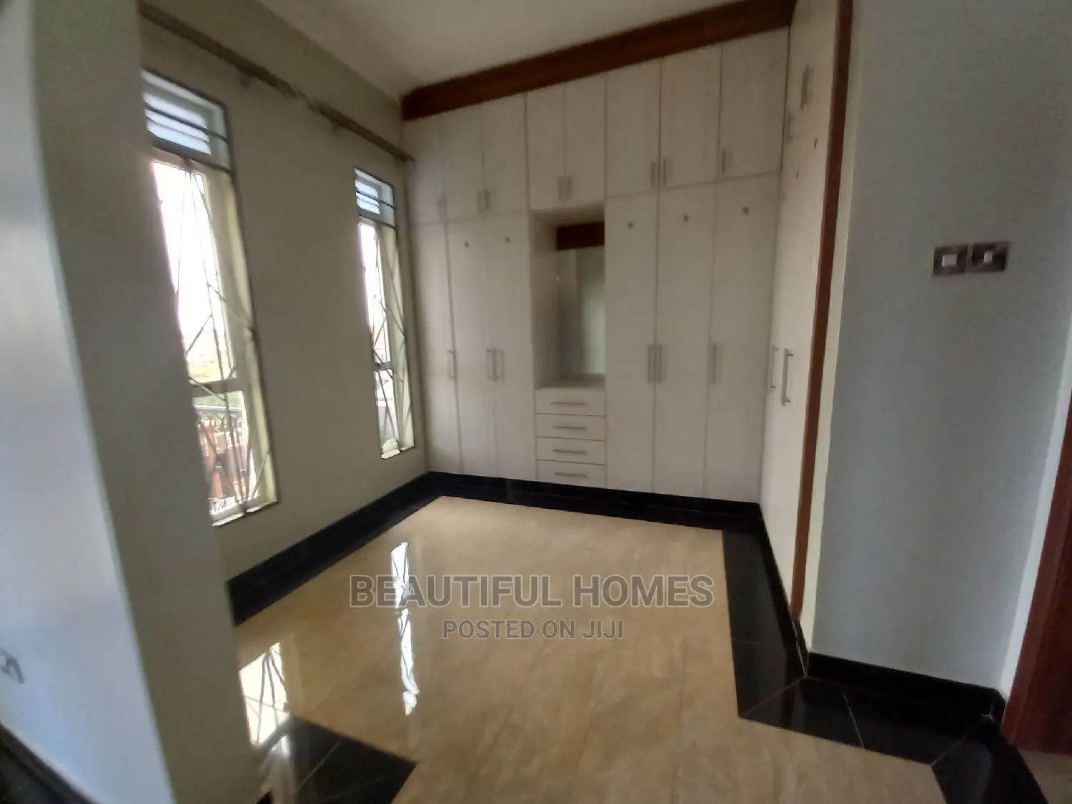 Furnished 6bdrm House in Kira, Central Division for Sale in Central Division