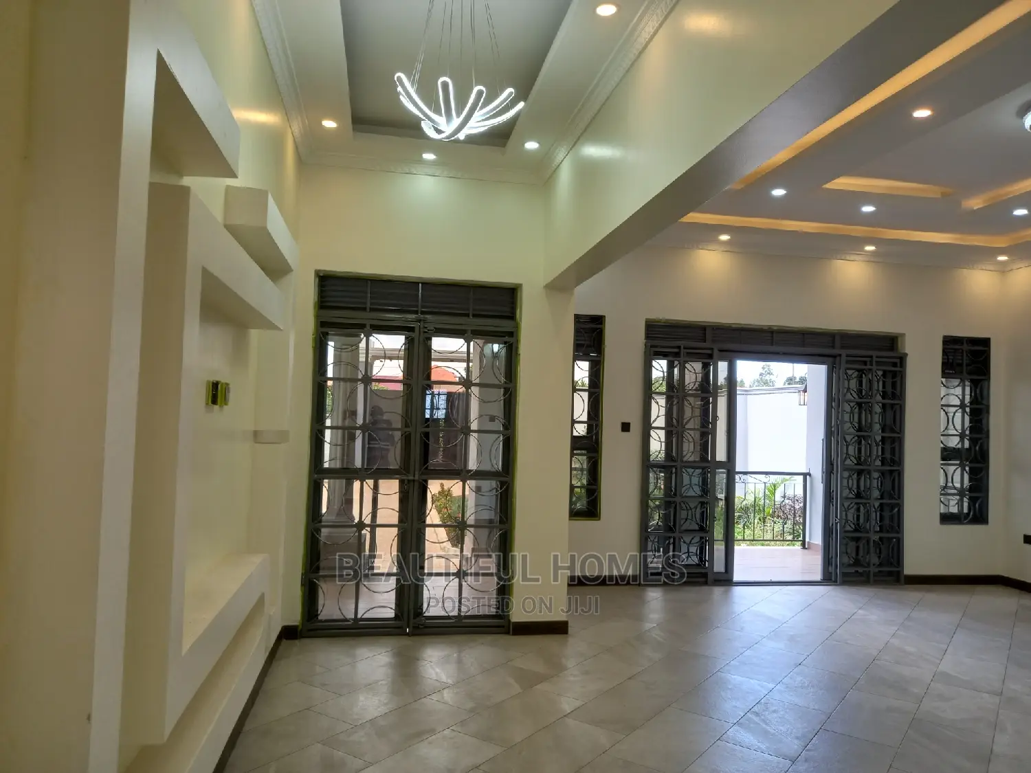 Furnished 4bdrm Bungalow in Kirinya Kira for Sale in Kira