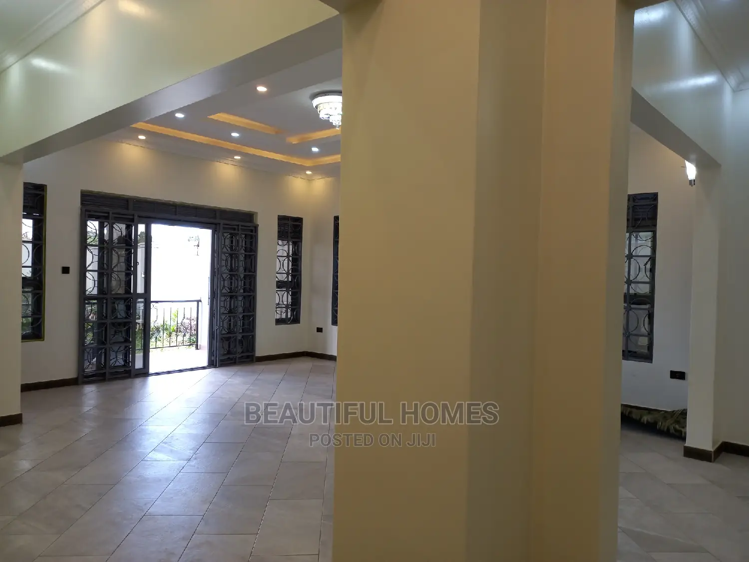 Furnished 4bdrm Bungalow in Kirinya Kira for Sale in Kira