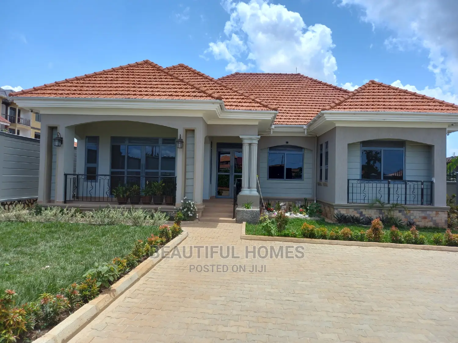 Furnished 4bdrm Bungalow in Kirinya Kira for Sale in Kira