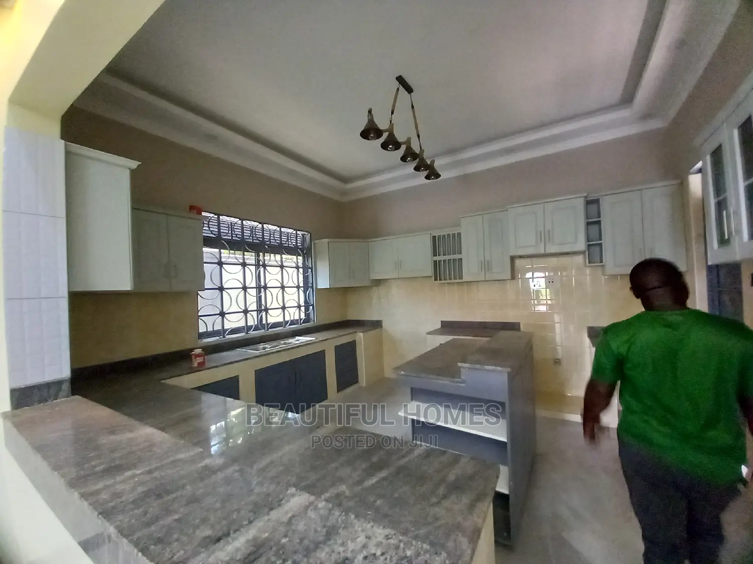 Furnished 4bdrm Bungalow in Kirinya Best, Kira for Sale in Kira