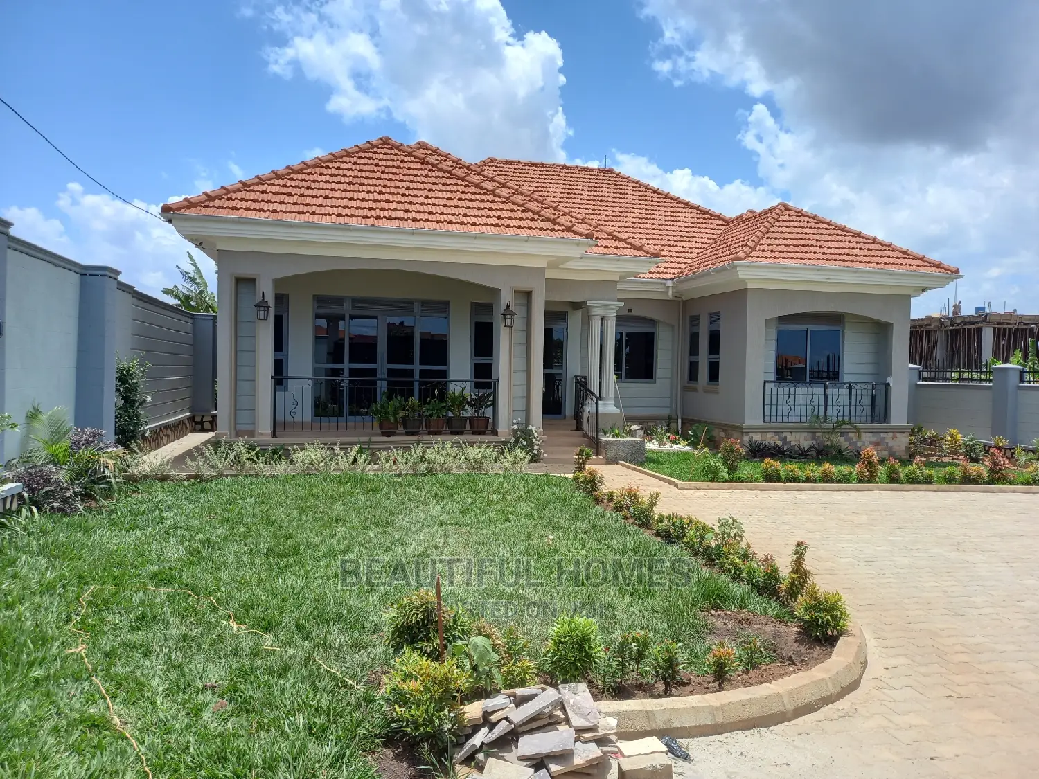 Furnished 4bdrm Bungalow in Kirinya Gorgeous, Kira for Sale in Kira