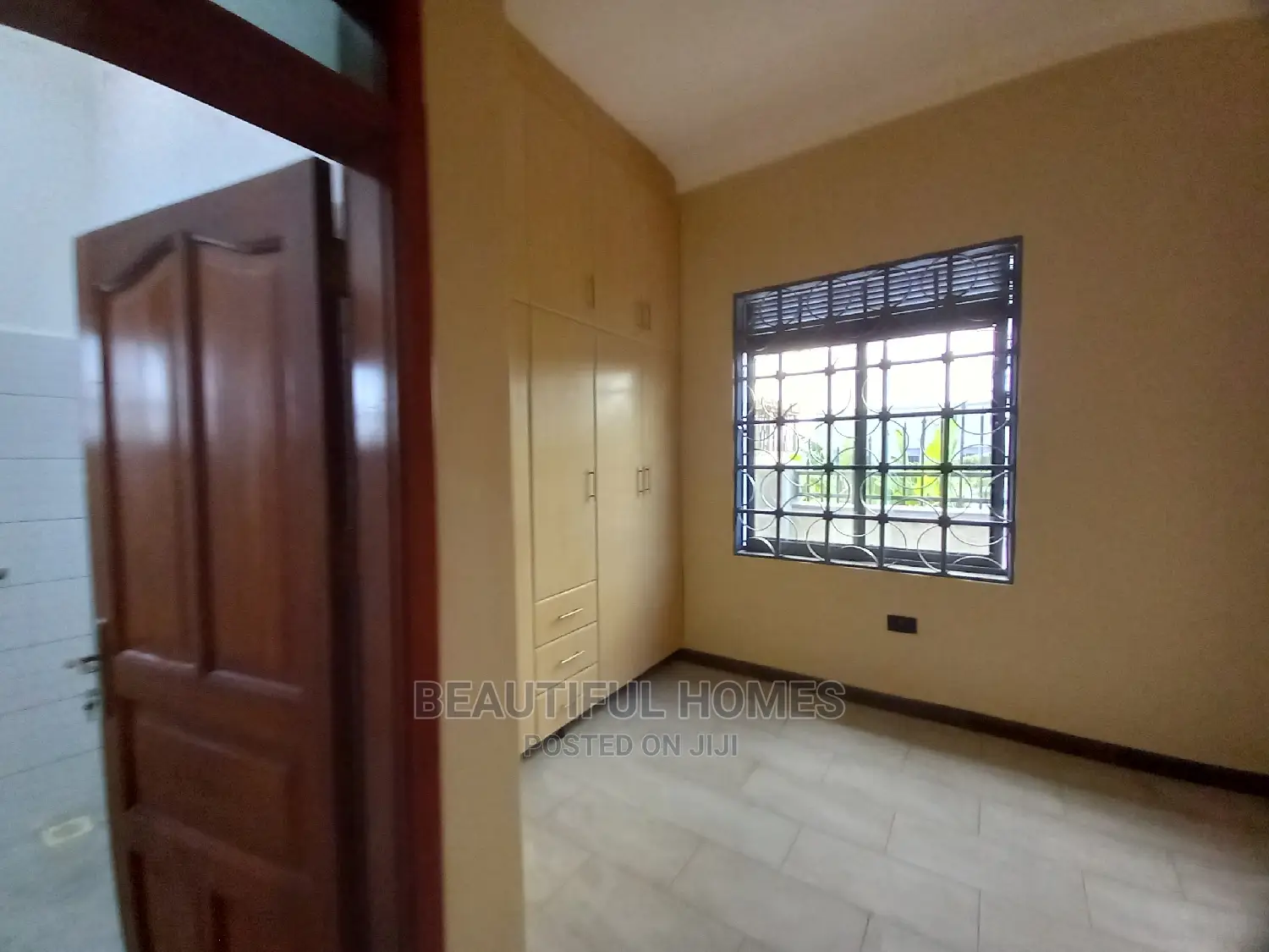 Furnished 4bdrm Bungalow in Kirinya Gorgeous, Kira for Sale in Kira