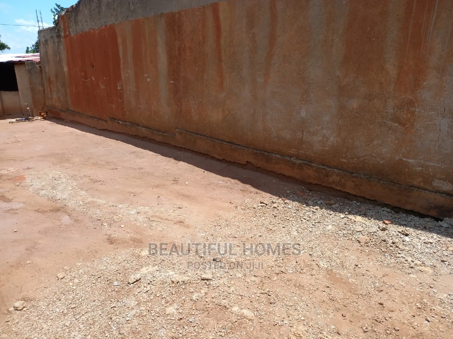 3bdrm Bungalow in Kirinya by The, Kira for Sale in Kira